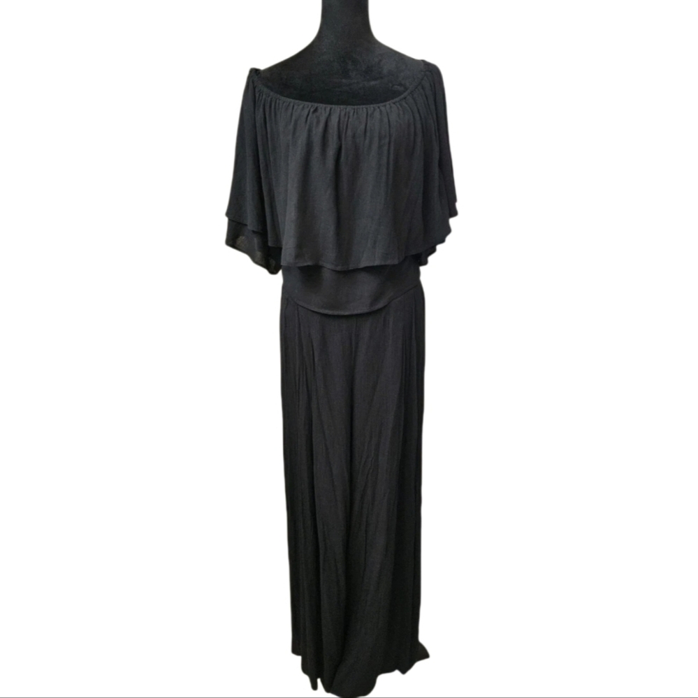 Elegant Black Top and Matching Pants Set-Size Medium